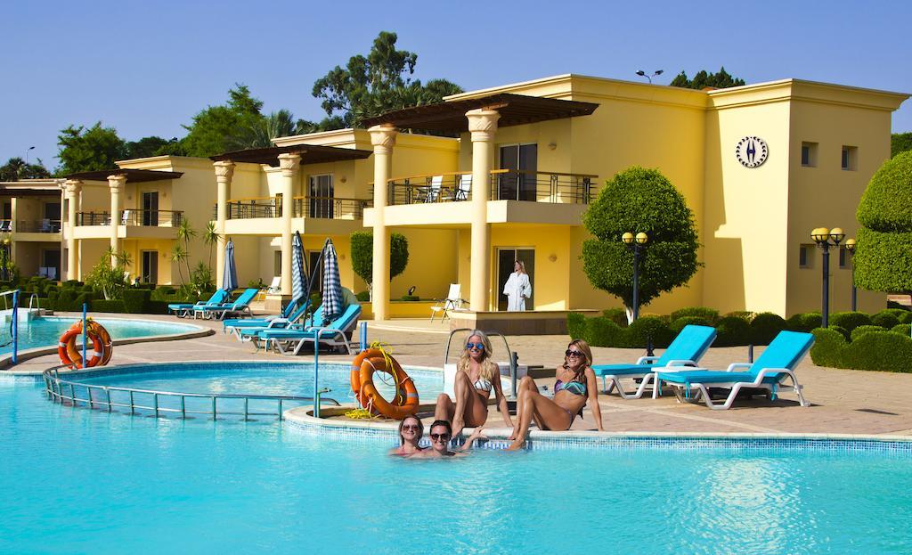 Tolip Aswan Hotel Экстерьер фото