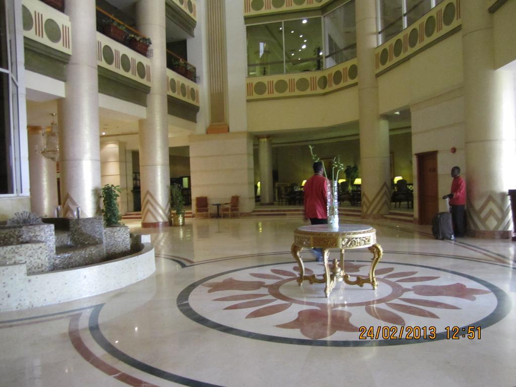 Tolip Aswan Hotel Экстерьер фото